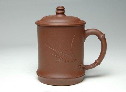 Ceramic tea mug